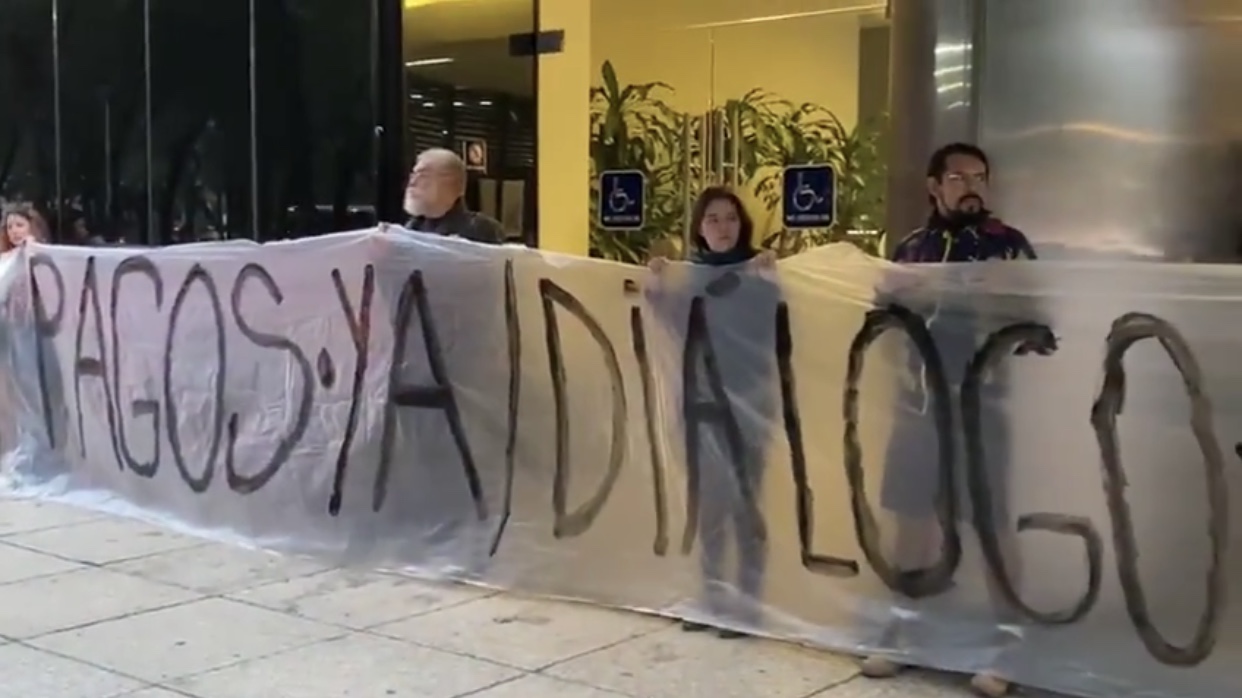 D4F0B6BB-C51A-45F6-82EA-D6056D5DFD2F