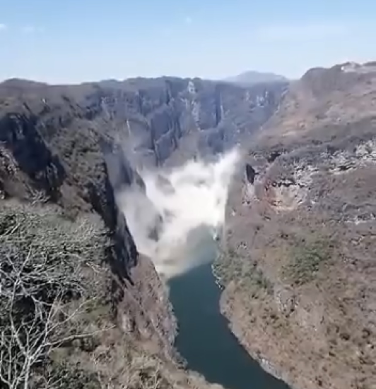 473BE5F7-66D0-44E7-B821-D898CFC1E015