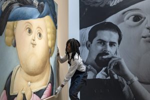 Sotheby's homenajea en Nueva York la singularidad del artista colombiano Botero